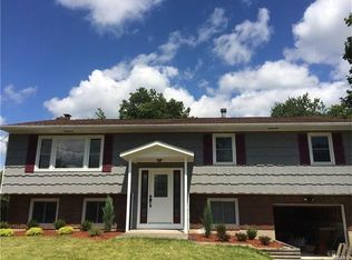 3 Sylvester Ct, Newburgh, NY 12550