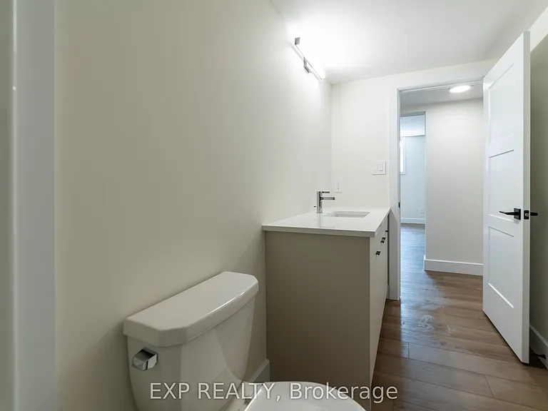 266 Hesselman Cres #BASEMENT — Photo 18