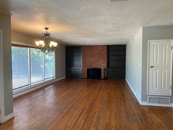 4th image of 1787 Prince Albert Dr #A