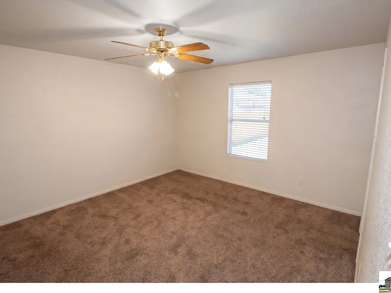 5611 Bertha Dr — Photo 9