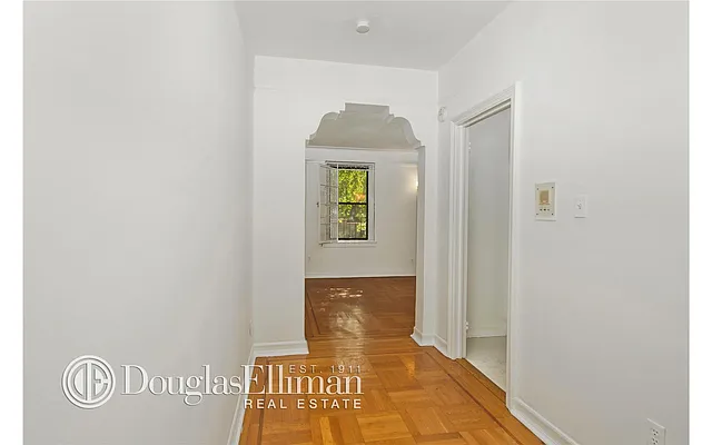 Rented by Douglas Elliman | media 134