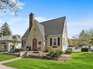 644 Jefferson St, Crete, IL 60417