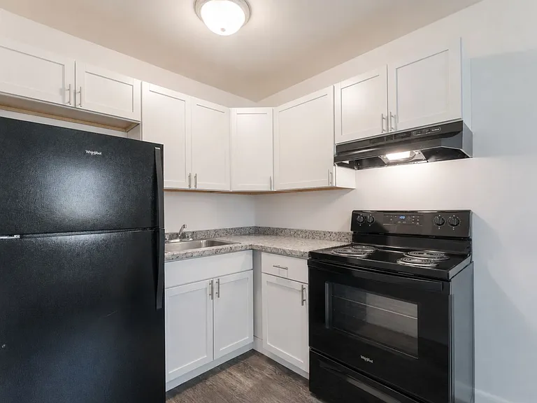 Penfield Village Apartment Homes — Photo 3