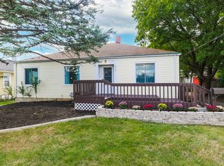 317 W Harding Rd, Lombard, IL 60148