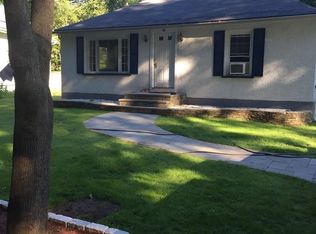 98 Parker St, Wilmington, MA 01887