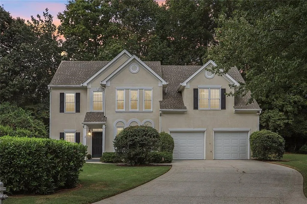 4 bed, 2.5 bath, 2789 sqft, $3,499 — Photo 1