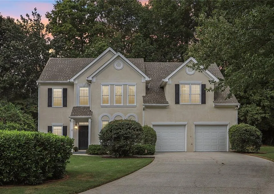 225 W Brookhollow Ct