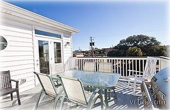 Top  deck off great room