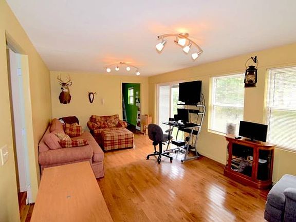 Nice and bright living room