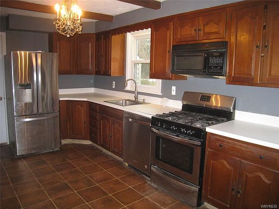 2nd image of 1096 Escarpment Dr