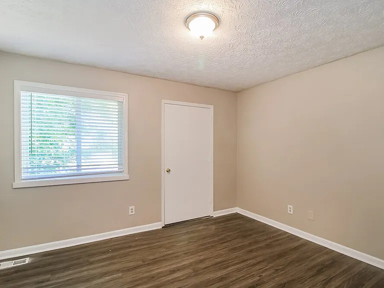 9227 Chestnut Lake Dr — Photo 14