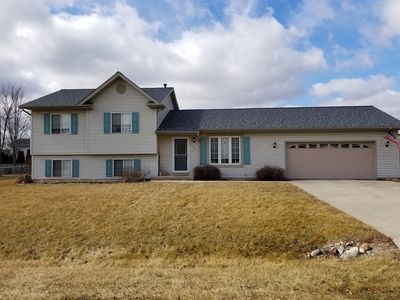 106 S Gadwall Ln, Downs, IL, 61736