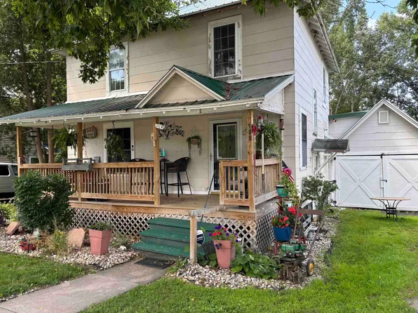 188 E Orvis St, Massena, NY 13662