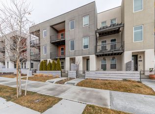 10871 S Lake Run Rd #195, South Jordan, UT 84009