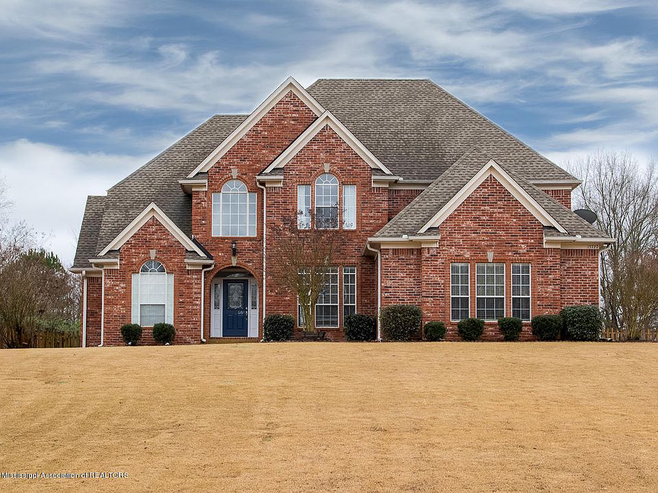 1st image of 13727 Whispering Pines Dr