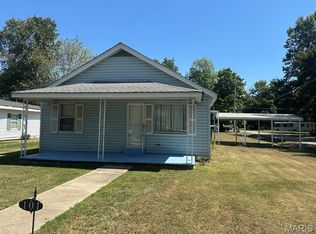 101 White Row Ave, Gideon, MO 63848