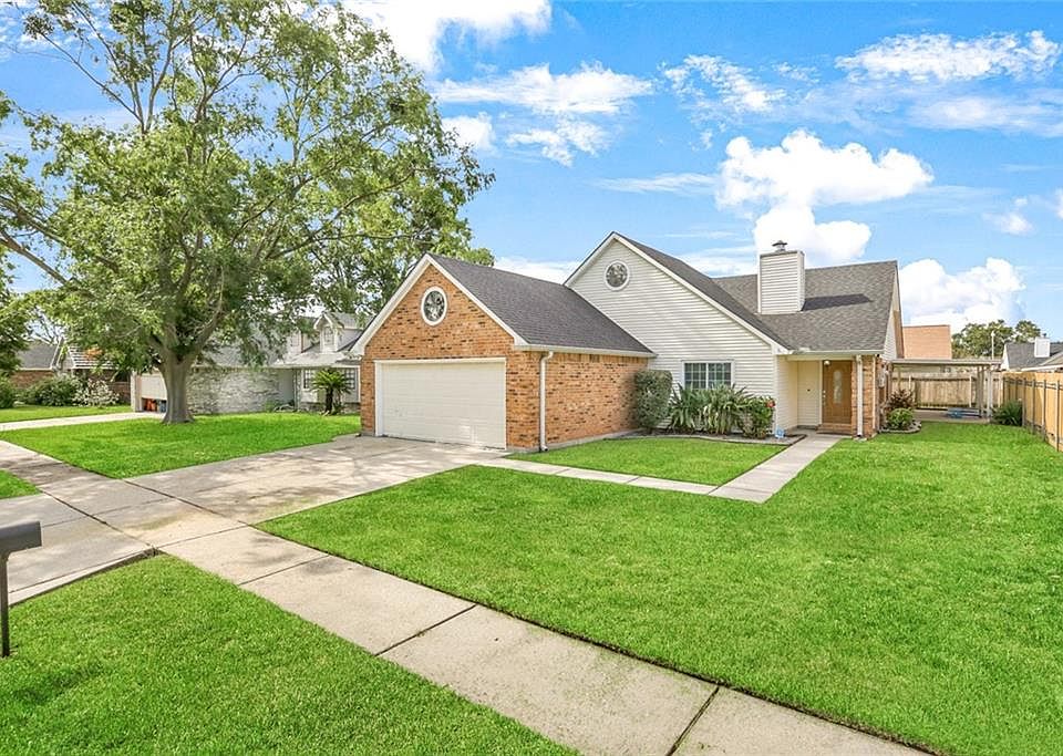 1st image of 2712 Hardwood Dr