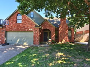 1167 E 137th Pl, Glenpool, OK 74033