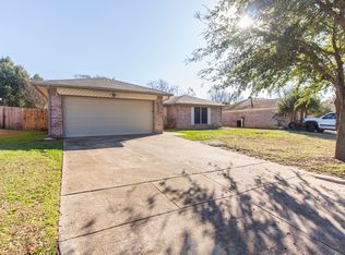 6305 Elm Springs Dr, Arlington, TX 76001