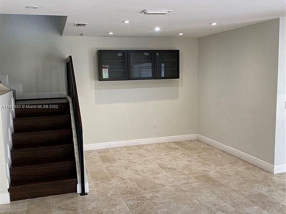5th image of 20911 Leeward Ct APT 245-4