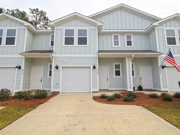 8900 Brigade Trl — Photo 1