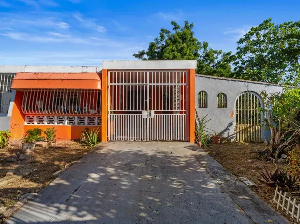 Calle 9a #J-28, Toa Baja, PR 00949