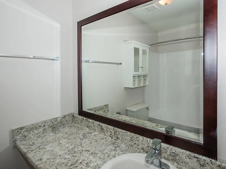 MODERN BATHROOM