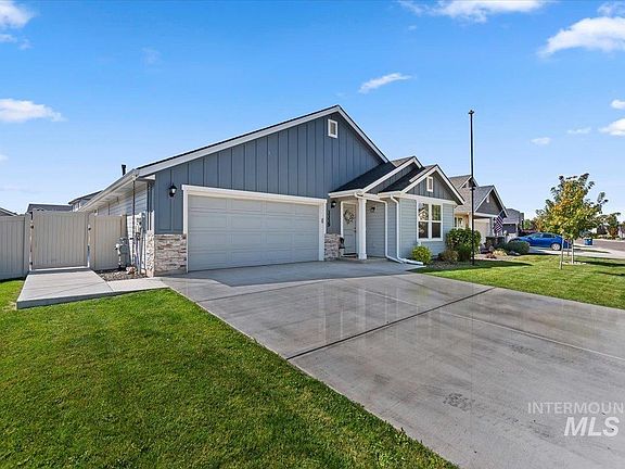 2nd image of 3339 S Walnut Ridge Way