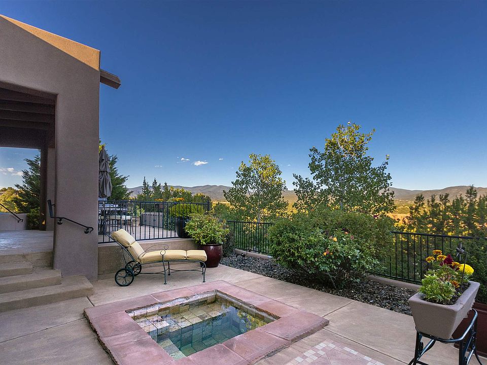 1st image of 824 Calle David