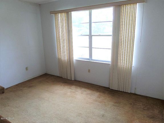 2nd image of 50 Magnolia Ave