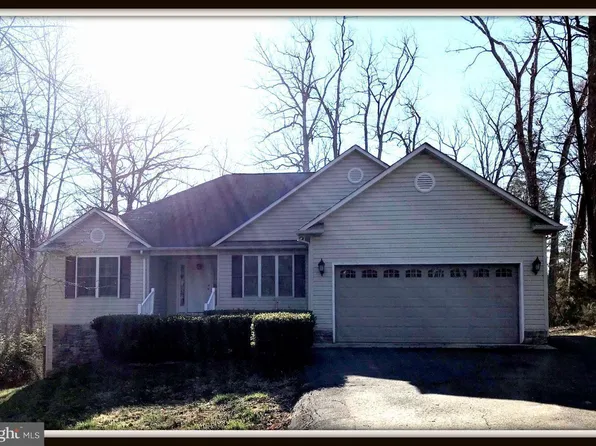 711 Yorktown Blvd, Locust Grove, VA 22508