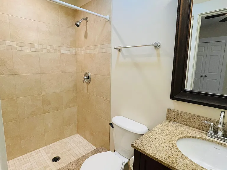 7408 N Hoyne Ave #3 — Photo 6