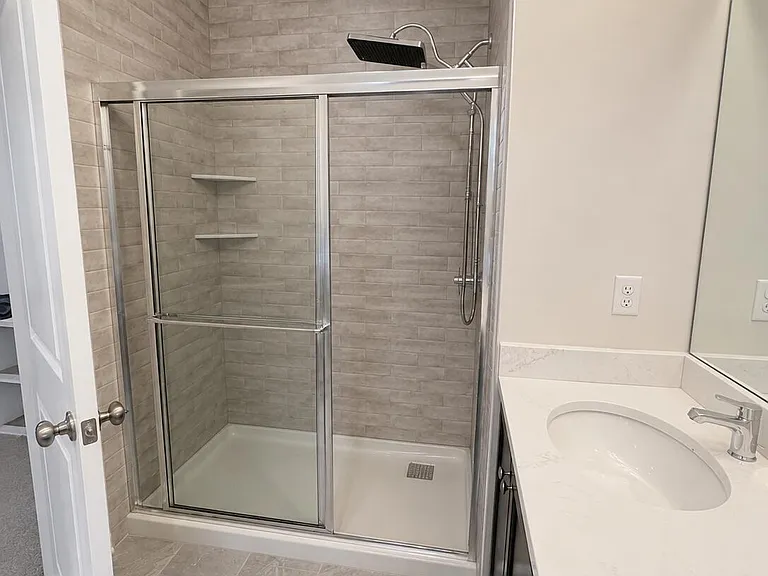 16 Theater Dr — Photo 11