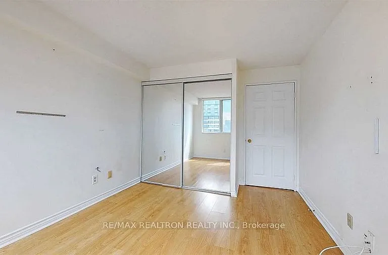 736 Bay St #2610 — Photo 10