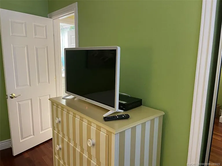 144 NE Edgewater Dr #3102 — Photo 16