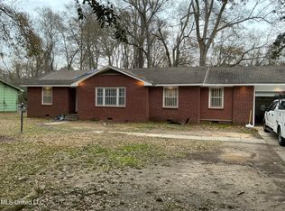 3952 Meadowlane Dr, Jackson, MS 39206
