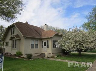 812 Mary St, Pekin, IL 61554