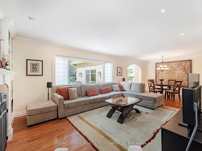 43 Ravina Cres — Photo 19