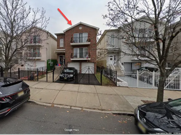 240 Clinton Pl #3, Newark, NJ 07112