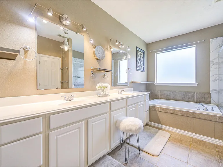 8018 Prairie Sage Dr — Photo 17
