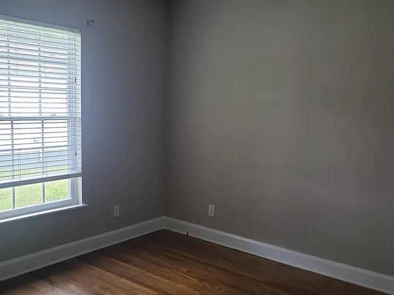 223 Richardson Ave — Photo 19