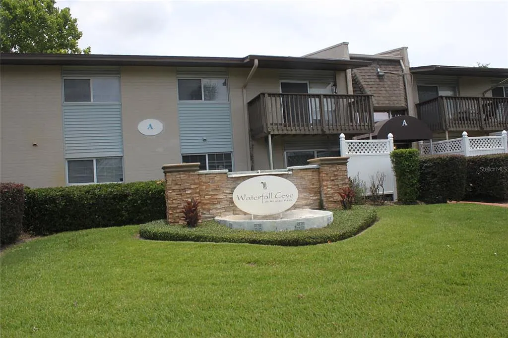 3 bed, 2.0 bath, 1149 sqft, $1,650 — Photo 3
