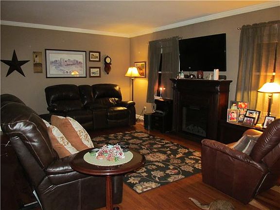 Spacious Living Room