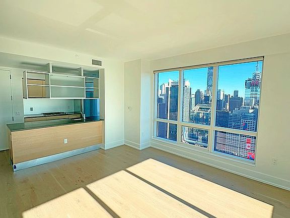 5th image of 350 W 42nd St APT 59E