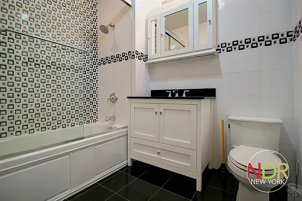 Rented by Next Door Realty NYC | media 23