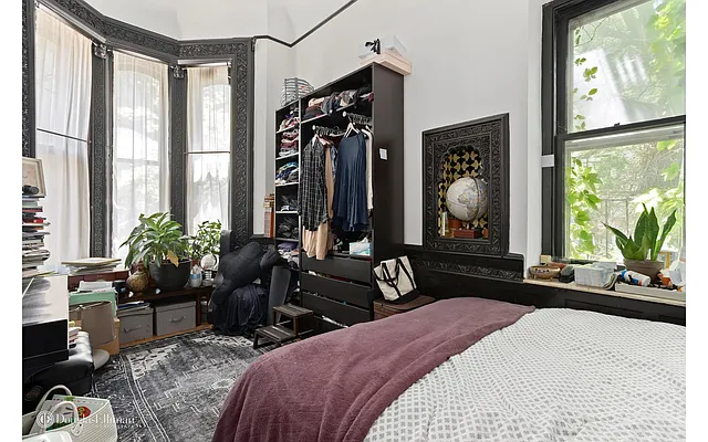 Rented by Douglas Elliman | media 10