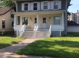 35759 Park St, Wayne, MI 48184