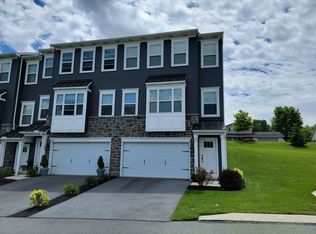28 Glenbrook Ct, Annville, PA 17003