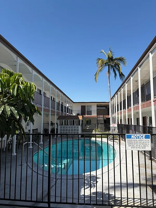 Faircrest Apts — Photo 1