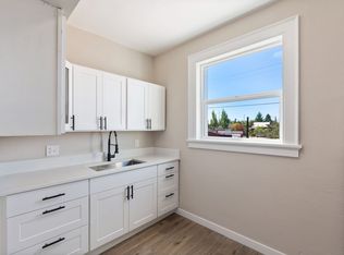 7325 NE Sandy Blvd #7, Portland, OR 97213